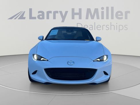 Used 2024 MAZDA MX-5 Miata Grand Touring RWD image 9