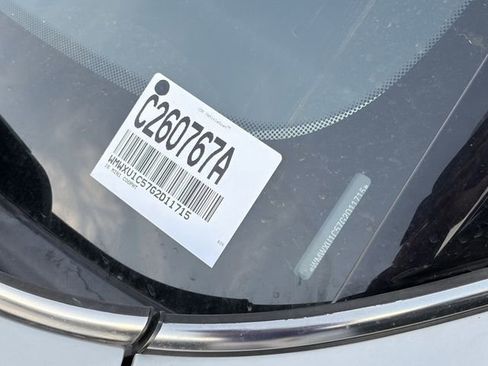 Used 2016 MINI Cooper 4-Door Hardtop image 11