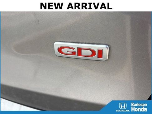 Used 2018 Kia Sorento L image 9