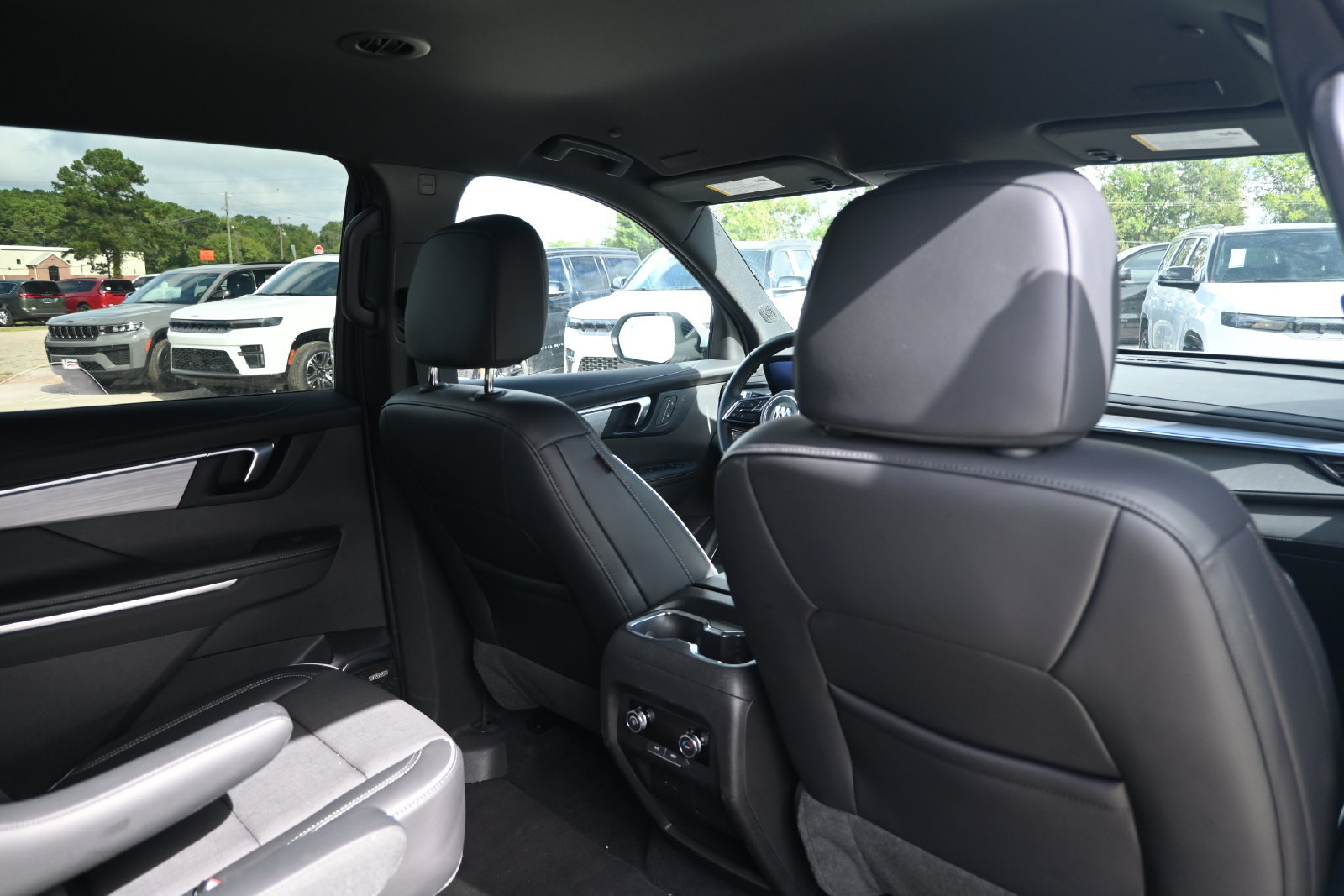 Used 2026 Buick Enclave Preferred FWD image 29