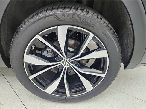 Used 2024 Volkswagen Atlas Cross Sport SEL Premium R-Line image 63