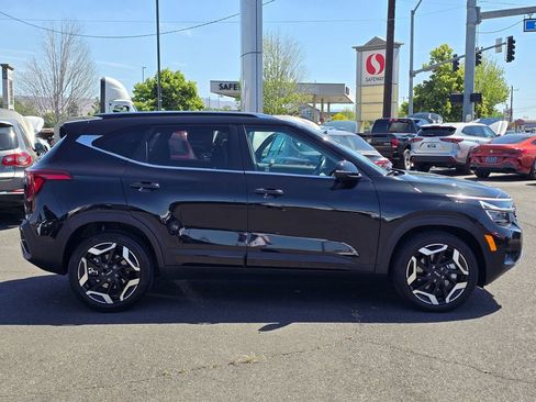 Used 2024 Kia Seltos SX w/ SX Sunroof Package AWD/4WD image 6