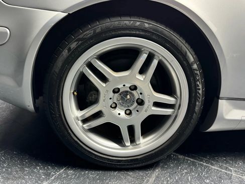 Used 2002 Mercedes-Benz SLK 32 AMG SLK 32 Roadster 2D image 17