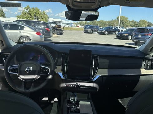 New 2026 Volvo XC90 B5 Plus w/ Protection Package image 20