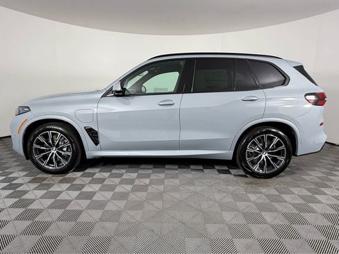New 2026 BMW X5 xDrive50e w/ M Sport Package image 7