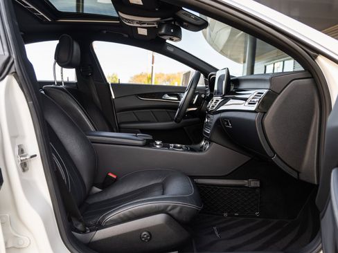 Used 2016 Mercedes-Benz CLS 400 image 36