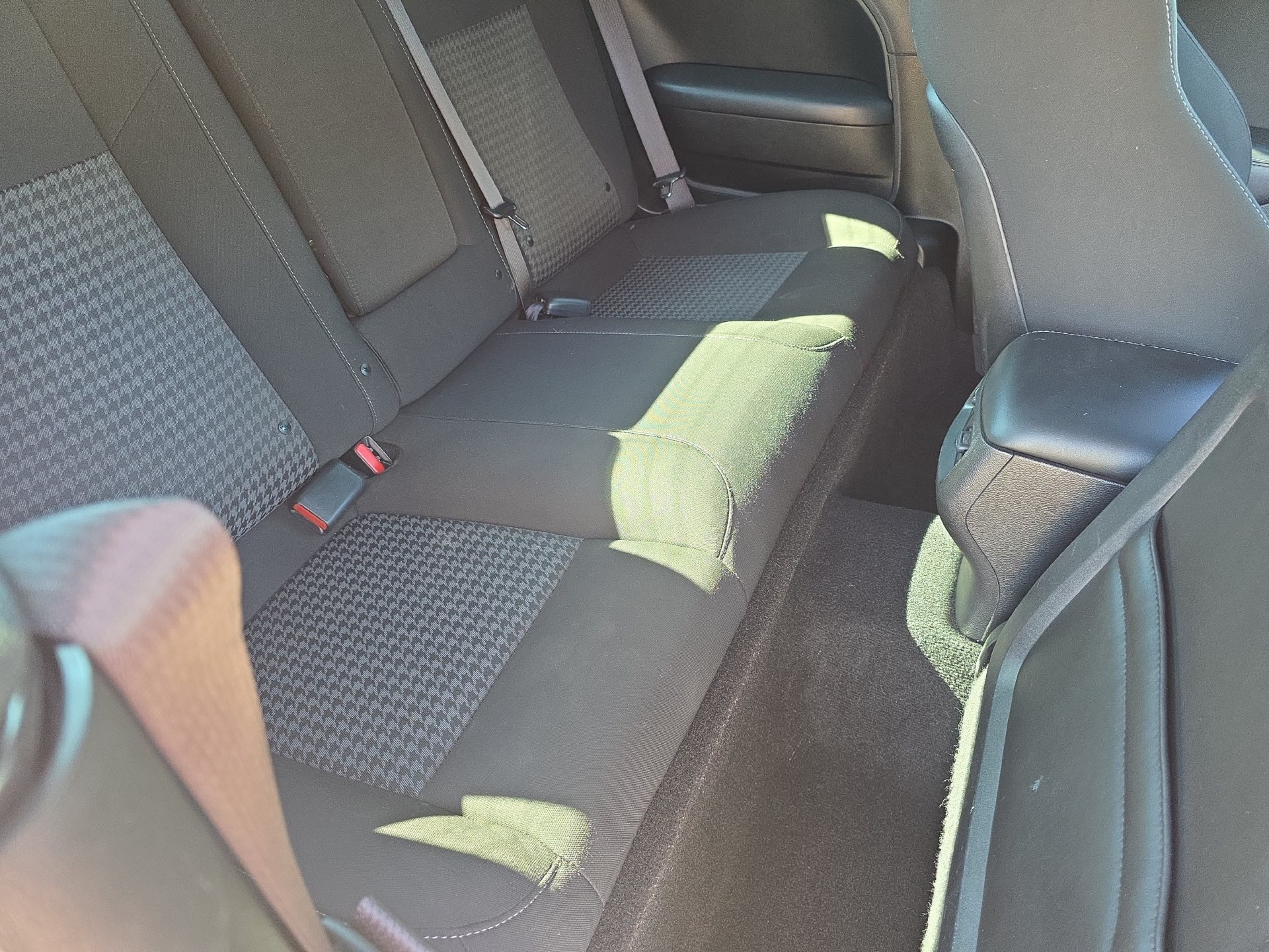 Used 2022 Dodge Challenger R/T RWD image 11