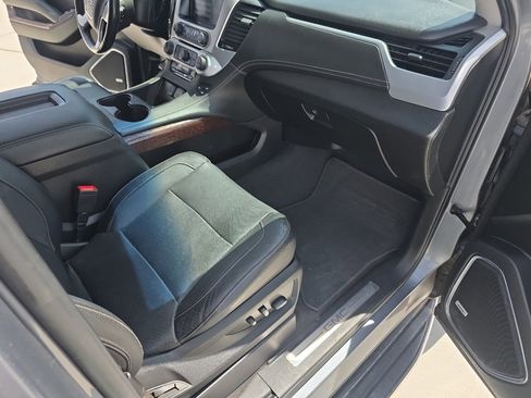 Used 2019 GMC Yukon XL SLT AWD/4WD image 21