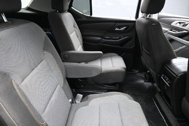 Used 2020 Chevrolet Traverse LT FWD image 31
