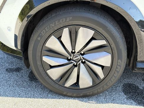 Certified 2024 Nissan Ariya FWD image 33