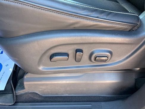 Used 2017 Nissan Titan PRO-4X AWD/4WD image 20