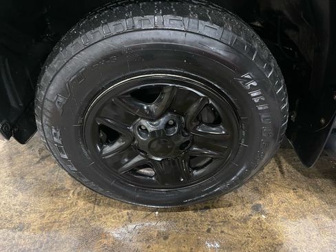 Used 2012 Toyota Tundra 4x4 Double Cab w/ Tow Pkg image 36