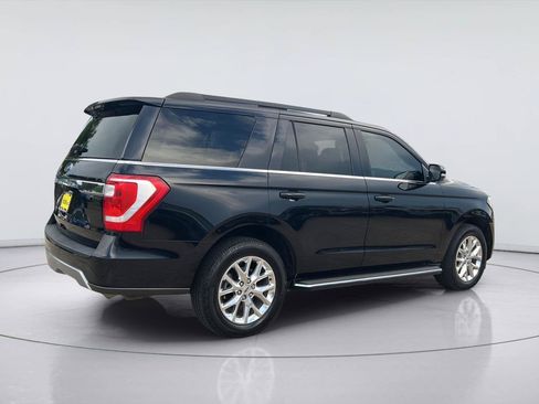 Used 2021 Ford Expedition XLT RWD image 4