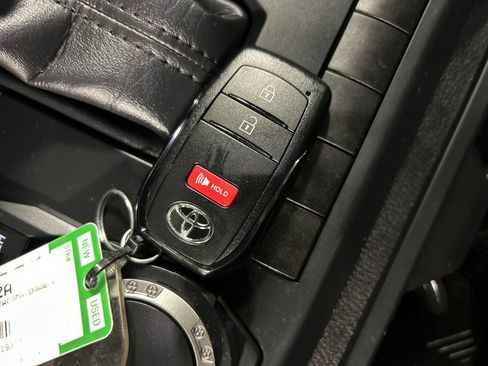 Used 2025 Toyota Tacoma SR AWD/4WD image 20