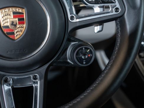 Certified 2025 Porsche 718 Cayman GTS RWD image 27
