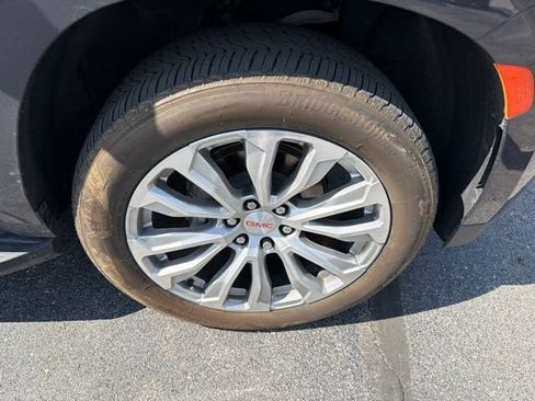 Used 2023 GMC Yukon Denali w/ LPO, Floor Liner Package AWD/4WD image 26