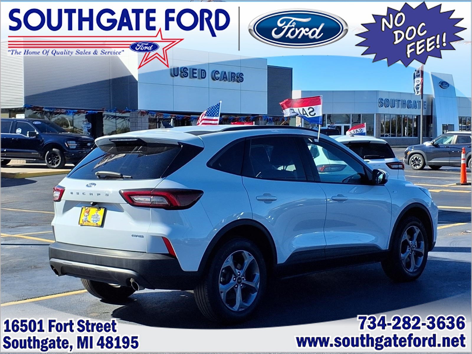 Used 2025 Ford Escape ST-Line Select AWD/4WD image 2