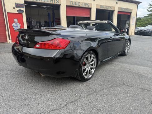 Used 2011 INFINITI G37 Convertible w/ Premium Pkg RWD image 6