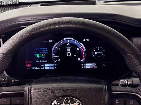Used 2024 Toyota Tundra Platinum AWD/4WD image 20