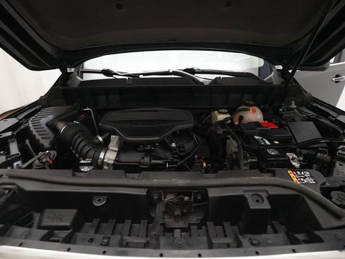 Used 2018 GMC Acadia Denali AWD/4WD image 3