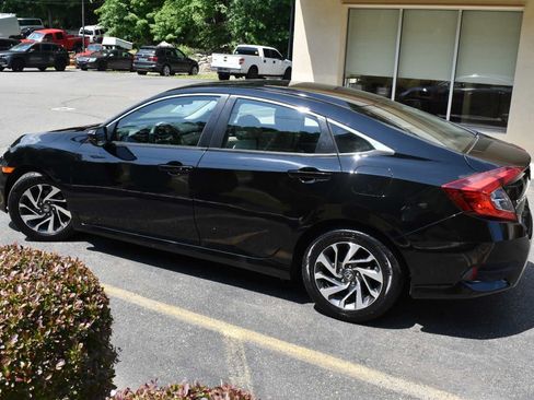 Used 2016 Honda Civic EX image 7