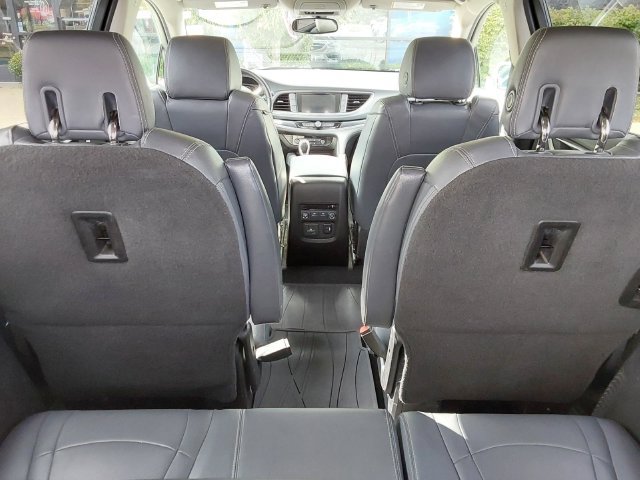 Used 2018 Buick Enclave Essence FWD image 9