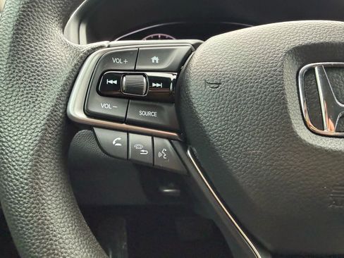 Used 2019 Honda Accord LX image 30