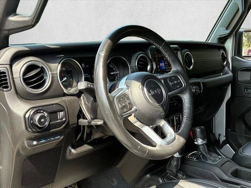 Used 2023 Jeep Wrangler Unlimited Sahara w/ Cold Weather Group AWD/4WD image 13