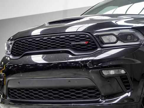 Used 2022 Dodge Durango R/T w/ Blacktop Package AWD/4WD image 2