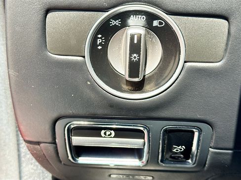 Used 2016 Mercedes-Benz AMG GT S w/ Exclusive Interior Package image 32