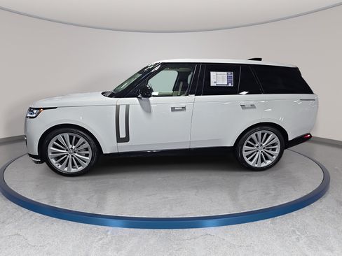 Certified 2025 Land Rover Range Rover SE AWD/4WD image 8