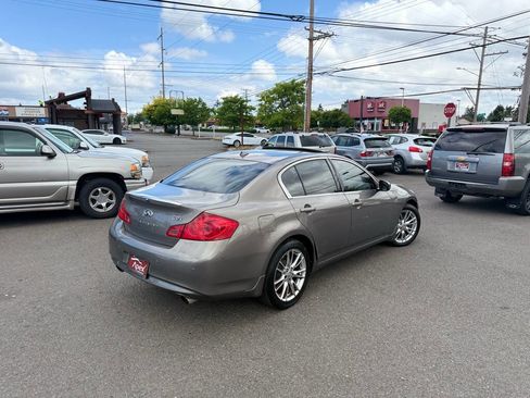 Used 2011 INFINITI G37 x Sedan w/ Premium Pkg image 8