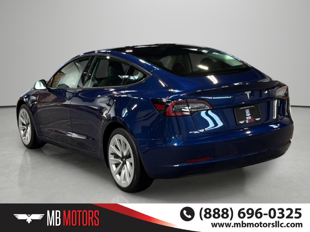 Used 2023 Tesla Model 3 Standard Range RWD image 3