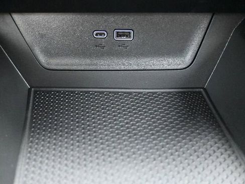 New 2026 Chevrolet Equinox LT w/ LPO, Floor Liner Package AWD/4WD image 30