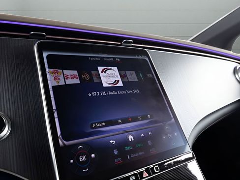 Used 2023 Mercedes-Benz EQE 350+ 4MATIC Sedan image 24