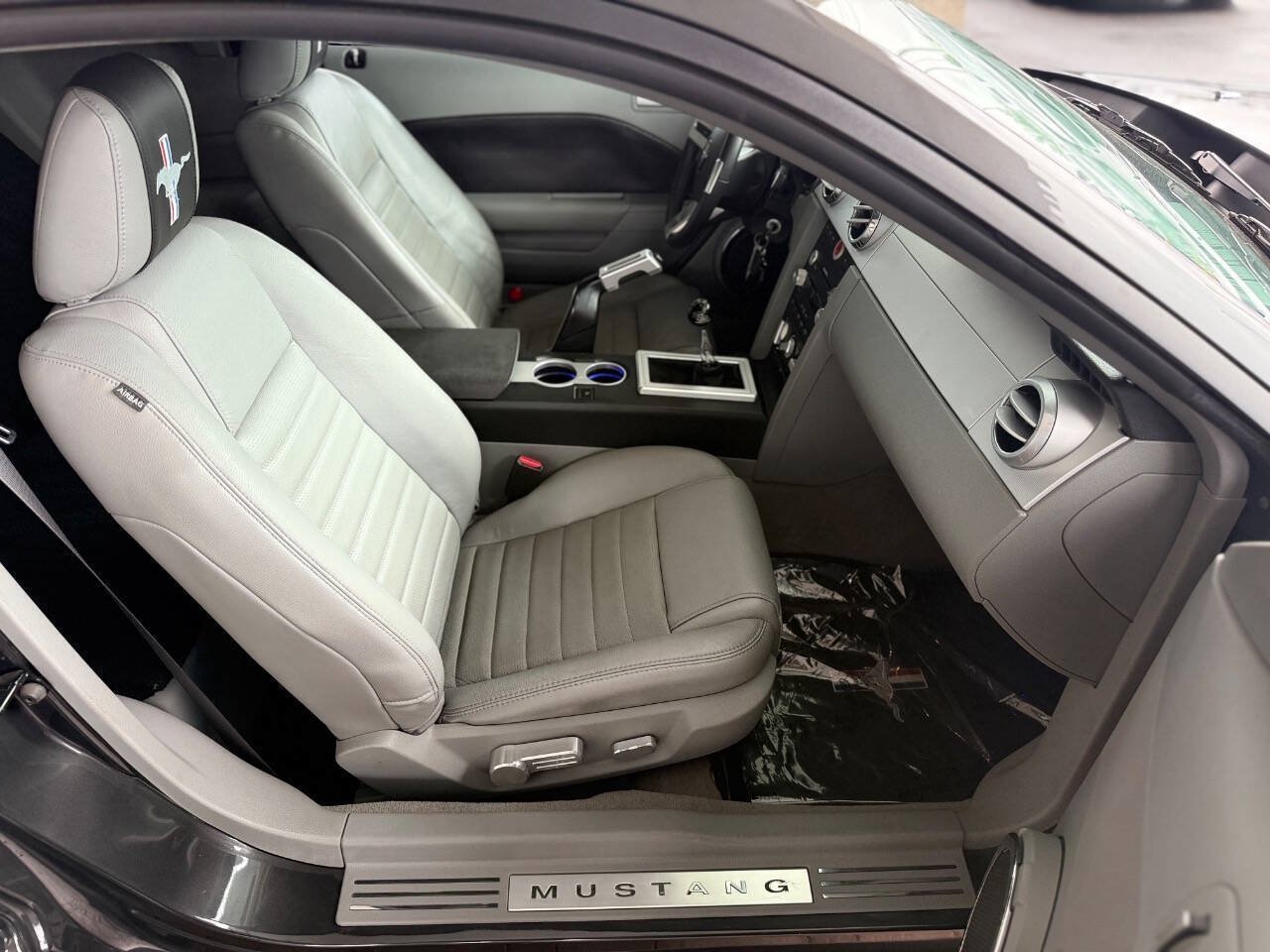 Used 2008 Ford Mustang GT Premium RWD image 46