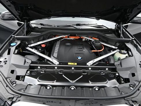 New 2026 BMW X5 xDrive50e image 16
