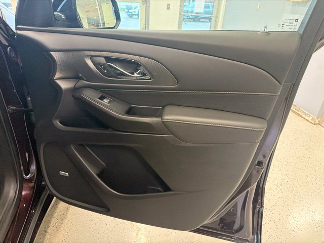 Used 2023 Chevrolet Traverse Premier AWD/4WD image 48