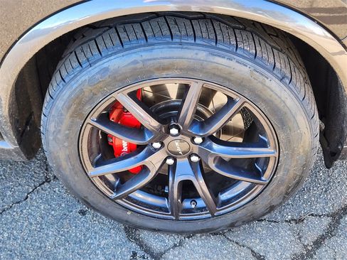 Used 2018 Dodge Durango SRT w/ SRT Interior Appearance Group image 17