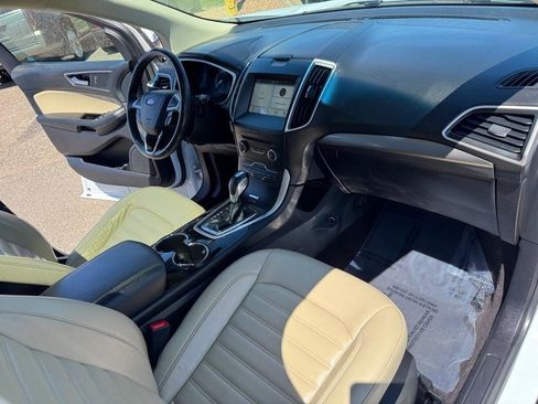 Used 2016 Ford Edge SEL w/ Equipment Group 201A AWD/4WD image 29