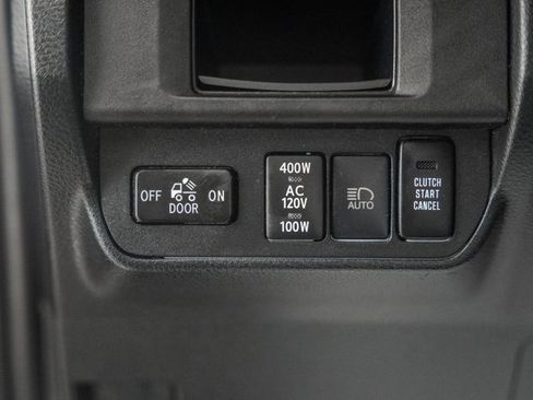 Used 2019 Toyota Tacoma TRD Off-Road image 41