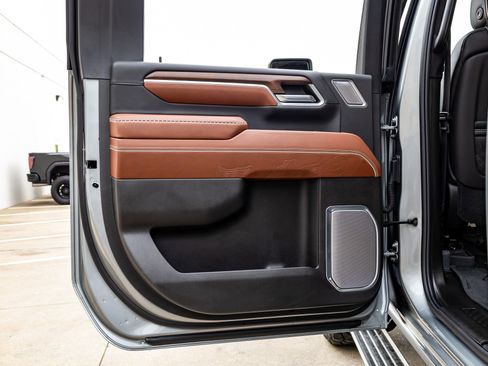 Used 2026 GMC Sierra 2500 Denali Ultimate image 38