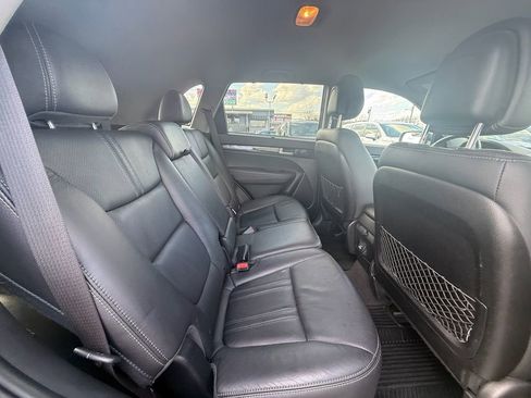 Used 2015 Kia Sorento EX image 21