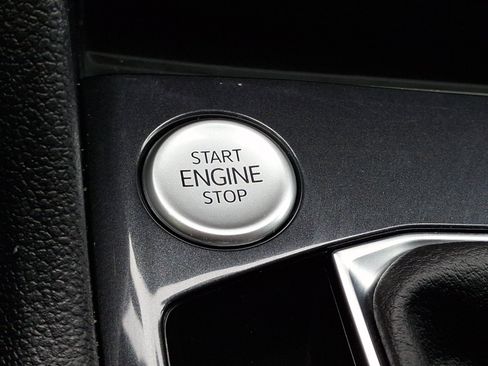 Certified 2024 Volkswagen Tiguan SE R-Line AWD/4WD image 28