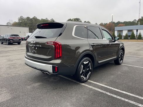 Certified 2024 Kia Telluride S w/ S Sunroof Package image 5