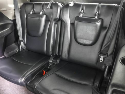 Used 2012 Toyota Highlander SE w/ Tow Pkg image 38