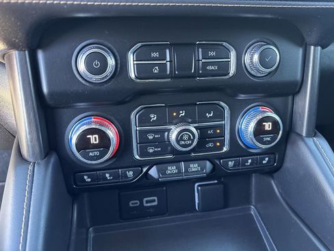 Used 2023 GMC Yukon AT4 w/ AT4 Premium Plus Package image 18