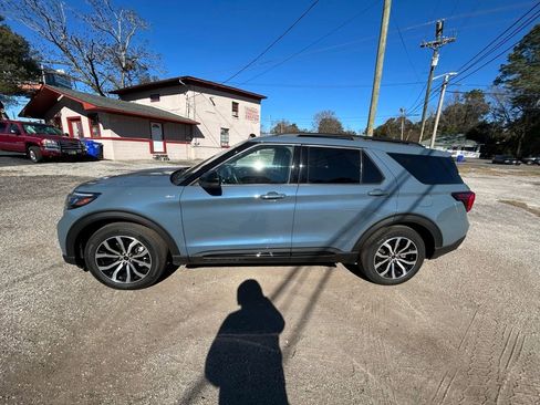 Used 2025 Ford Explorer ST-Line image 10