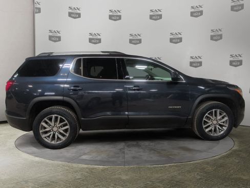 Used 2019 GMC Acadia SLE image 6