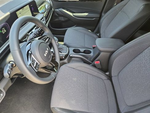 New 2026 Kia Seltos S AWD/4WD image 9